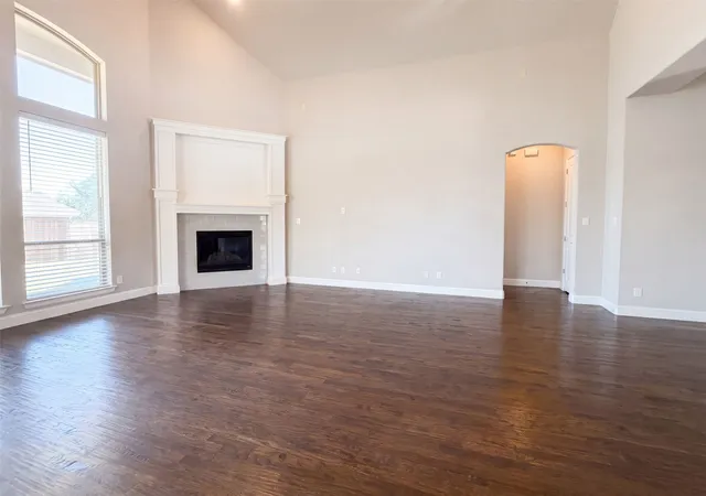 Photo 3 of Single family home for sale at 965 Touchstone Rd, Frisco, TX 75036 | MLS# 21361878 | Listing updated on 2026-10-09
