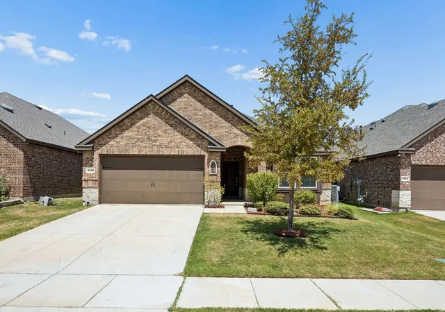 Photo 1 of Single family home for sale at 3016 Frio Rd, Little Elm, TX 75068 | MLS# 21361614 | Listing updated on 2026-10-06