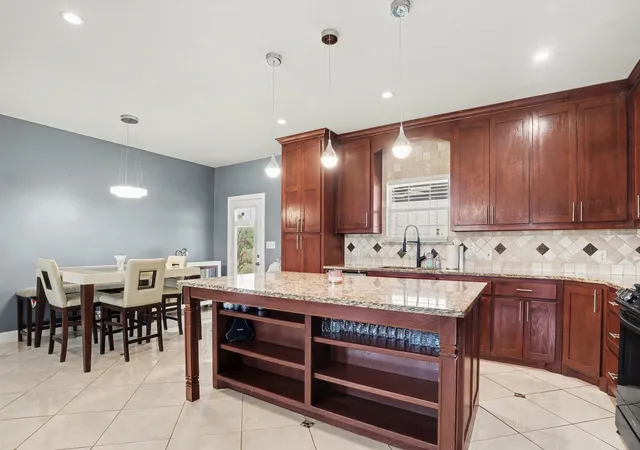 Photo 3 of Single family home for sale at 1362 Private Road 2739, Caddo Mills, TX 75135 | MLS# 21361534 | Listing updated on 2026-10-01