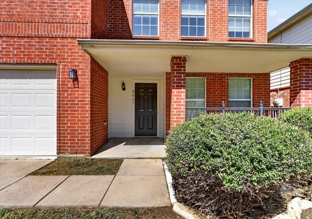 Photo 2 of Single family home for sale at 8661 Boswell Meadows Dr, Fort Worth, TX 76179 | MLS# 21361654 | Listing updated on 2026-09-24