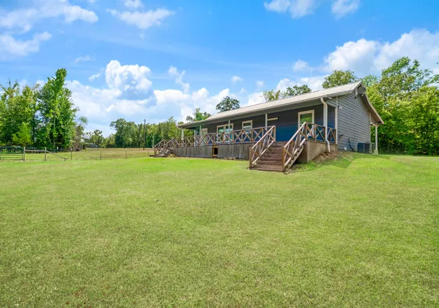 Photo 3 of Single family home for sale at 9006 County Road 43200, Powderly, TX 75473 | MLS# 21361895 | Listing updated on 2026-08-18