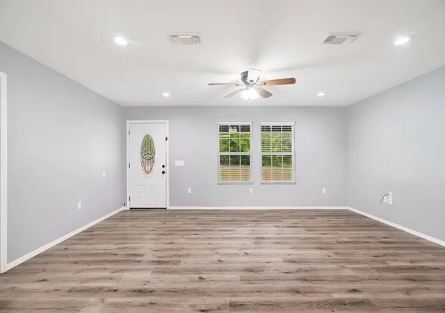 Photo 4 of Single family home for sale at 9006 County Road 43200, Powderly, TX 75473 | MLS# 21361895 | Listing updated on 2026-08-18