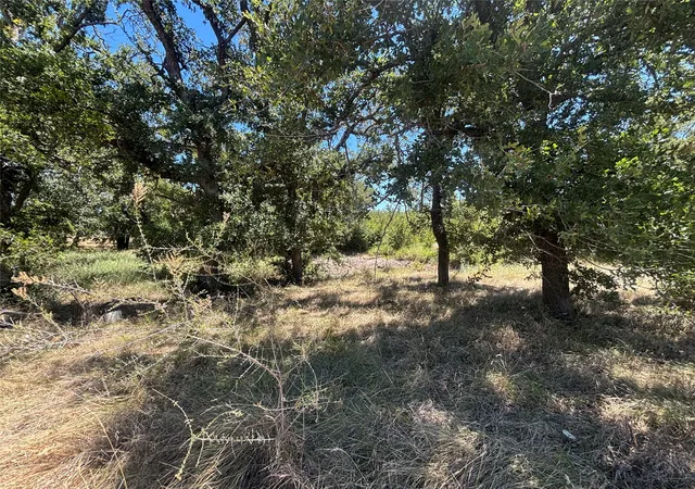 Photo 3 of Sale Pending at 761 County Road 135, Brownwood, TX 76801 | MLS# 21362096 | Listing updated on 2026-10-06