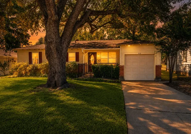 Photo 1 of Sale Pending at 773 Betty Ln, Hurst, TX 76053 | MLS# 21361744 | Listing updated on 2026-08-25