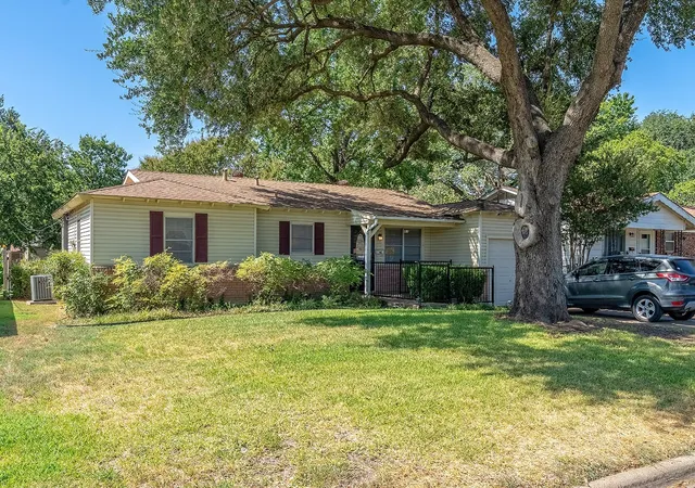 Photo 33 of Sale Pending at 773 Betty Ln, Hurst, TX 76053 | MLS# 21361744 | Listing updated on 2026-08-25