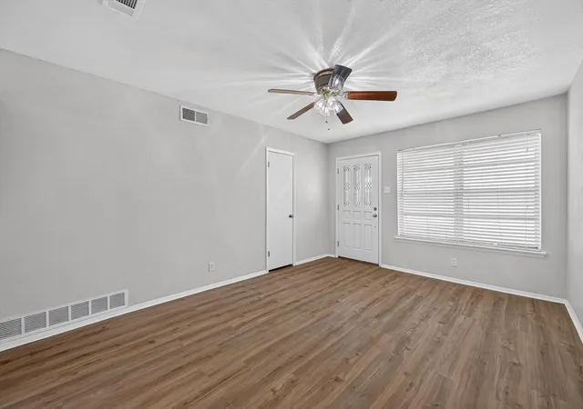 Photo 3 of Sale Pending at 3433 Sheryl Dr, Mesquite, TX 75150 | MLS# 21362086 | Listing updated on 2026-10-05