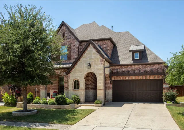 Photo 2 of Single family home for sale at 4979 Stornoway Dr, Flower Mound, TX 75028 | MLS# 21356825 | Listing updated on 2026-10-04