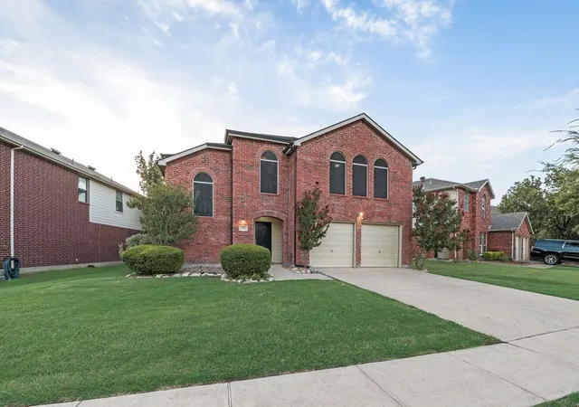 Photo 2 of Single family home for sale at 512 Appaloosa Dr, Forney, TX 75126 | MLS# 21361743 | Listing updated on 2026-08-25