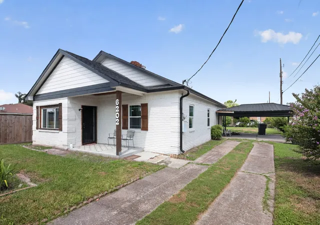 Photo 2 of Single family home for sale at 6202 Kashmere St, Houston, TX 77026 | MLS# 21362190 | Listing updated on 2026-08-31
