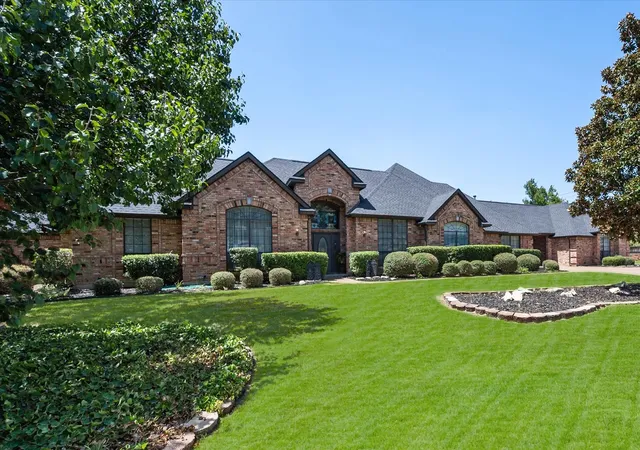 Photo 1 of Single family home for sale at 1388 Fairhaven Dr, Mansfield, TX 76063 | MLS# 21361071 | Listing updated on 2026-09-18