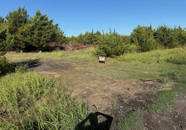 Photo 1 of Land for sale at 2641 Lemonade Ln, Farmersville, TX 75442 | MLS# 21362254 | Listing updated on 2026-10-05