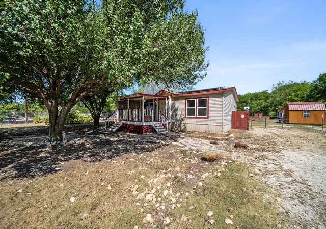 Photo 1 of Sale Pending at 247 Chapel Hill Ln, Waxahachie, TX 75165 | MLS# 21362293 | Listing updated on 2026-09-26