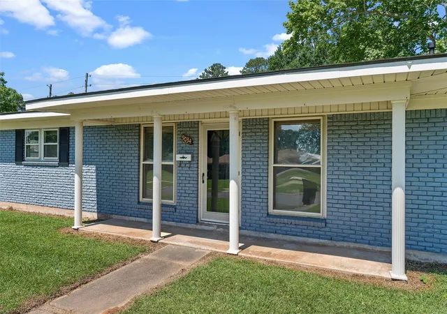 Photo 2 of Single family home for sale at 9034 Avalon Dr, Shreveport, LA 71118 | MLS# 21362326 | Listing updated on 2026-08-20
