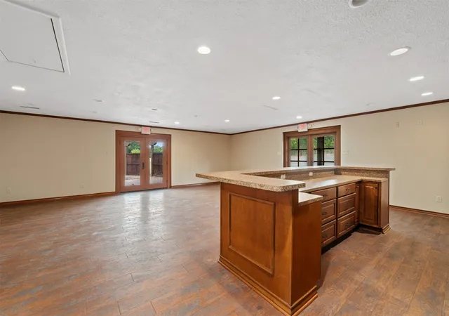 Photo 4 of Single family home for sale at 6401 Rock Creek Rd, Waco, TX 76708 | MLS# 21361610 | Listing updated on 2026-09-21