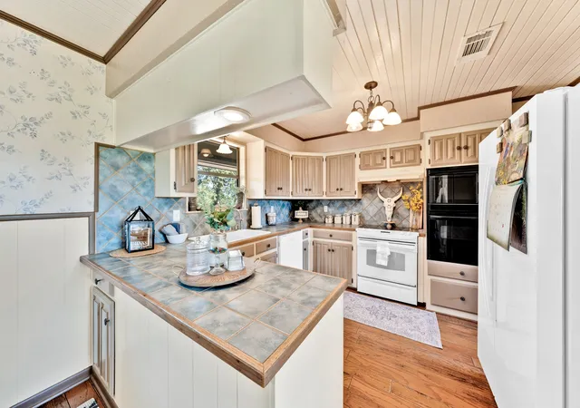 Photo 3 of Single family home for sale at 8727 S Fm 69, Como, TX 75431 | MLS# 21344013 | Listing updated on 2026-10-02