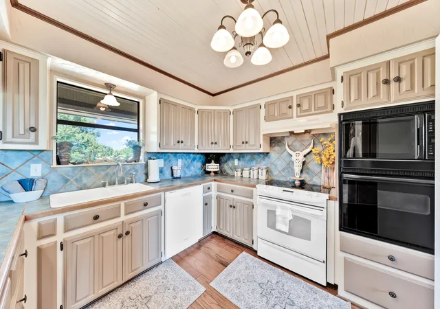 Photo 4 of Single family home for sale at 8727 S Fm 69, Como, TX 75431 | MLS# 21344013 | Listing updated on 2026-10-02