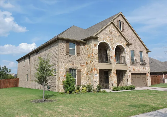 Photo 2 of Single family home for sale at 5070 Kerstyn Dr, Frisco, TX 75036 | MLS# 21361801 | Listing updated on 2026-08-18