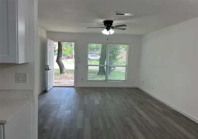 Photo 2 of Single family home for sale at 3221 Forestdale Ln, Balch Springs, TX 75180 | MLS# 21362362 | Listing updated on 2026-08-18