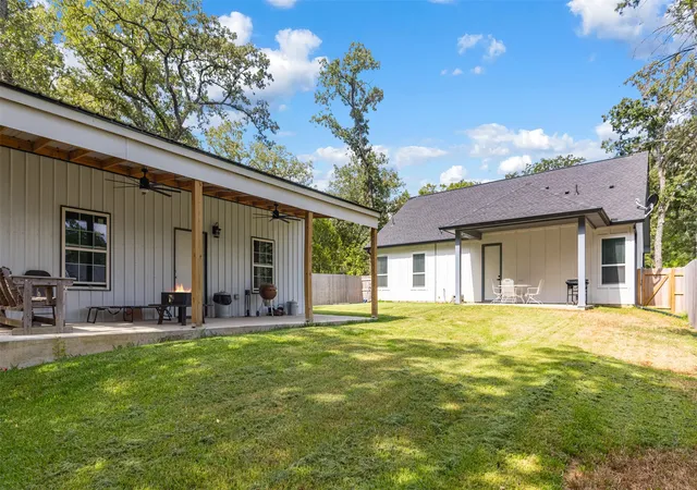 Photo 3 of Single family home for sale at 286 Harris Blvd, Malakoff, TX 75147 | MLS# 21362368 | Listing updated on 2026-08-18