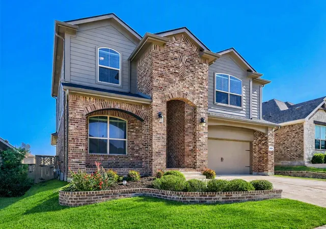 Photo 2 of Single family home for sale at 2312 Mockingbird Ct, Justin, TX 76247 | MLS# 21361764 | Listing updated on 2026-10-02