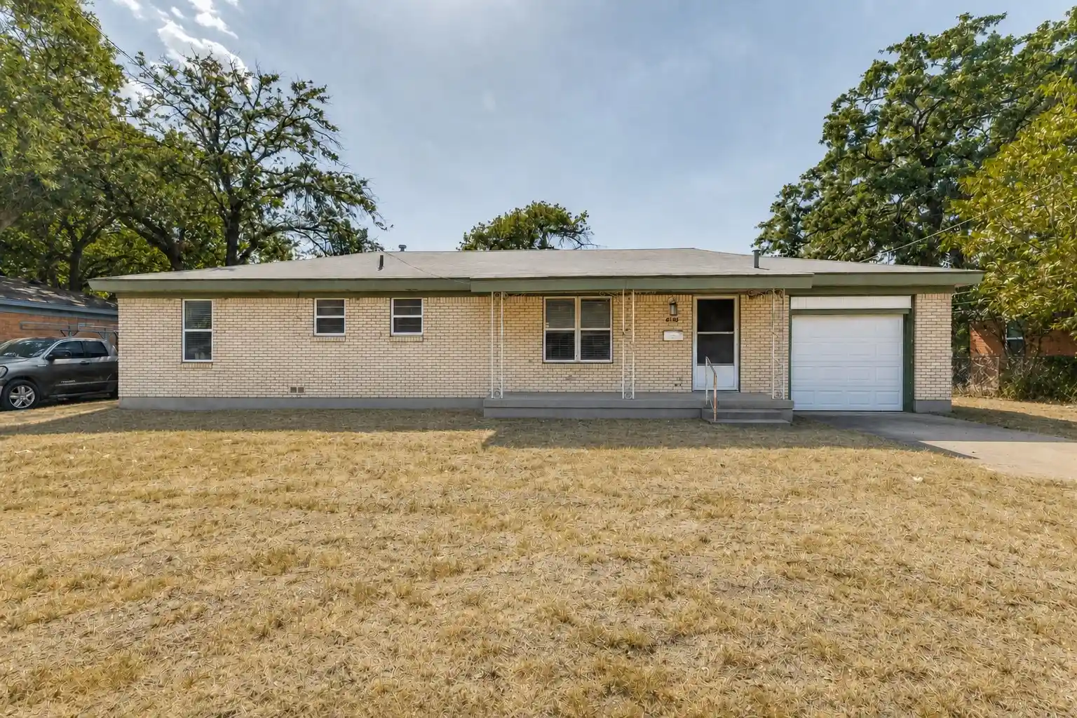 Single family home for sale at 3021 Edith Ln, Haltom City, TX 76117 | MLS# 21356646