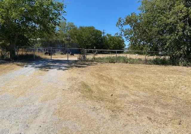 Photo 4 of Single family home for sale at 7960 W Fm 8, Stephenville, TX 76401 | MLS# 21362410 | Listing updated on 2026-08-18