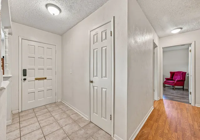Photo 4 of Single family home for sale at 409 N Charlotte, Stephenville, TX 76401 | MLS# 21360531 | Listing updated on 2026-09-18