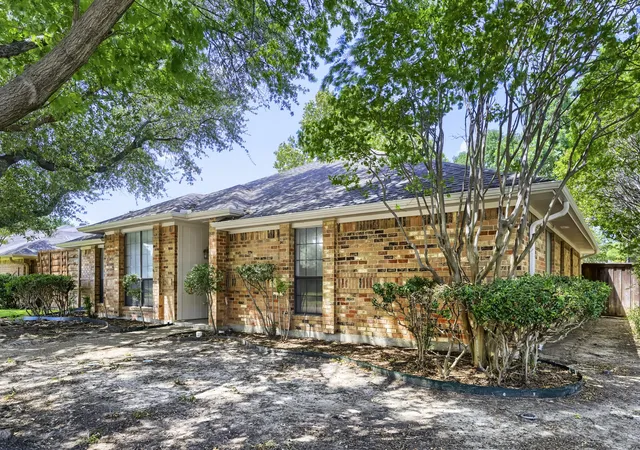 Photo 2 of Sale Pending at 734 Swallow Dr, Coppell, TX 75019 | MLS# 21360676 | Listing updated on 2026-10-06