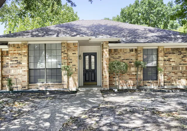 Photo 3 of Sale Pending at 734 Swallow Dr, Coppell, TX 75019 | MLS# 21360676 | Listing updated on 2026-10-06
