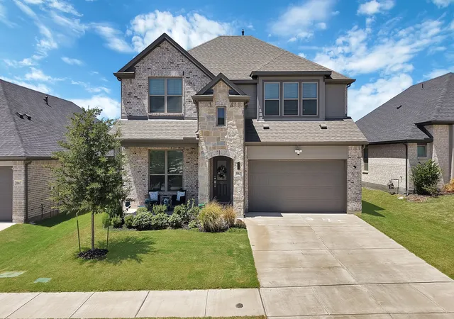 Photo 1 of Sale Pending at 10621 Tuxinaw Trl, Fort Worth, TX 76179 | MLS# 21361632 | Listing updated on 2026-09-02