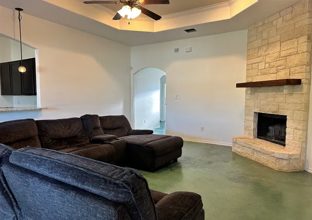 Photo 4 of Single family home for sale at 805 Wind Song, Stephenville, TX 76401 | MLS# 21361383 | Listing updated on 2026-08-21