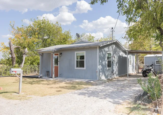 Photo 1 of Single family home for sale at 1206 9th St, Mineral Wells, TX 76067 | MLS# 21350448 | Listing updated on 2026-09-17