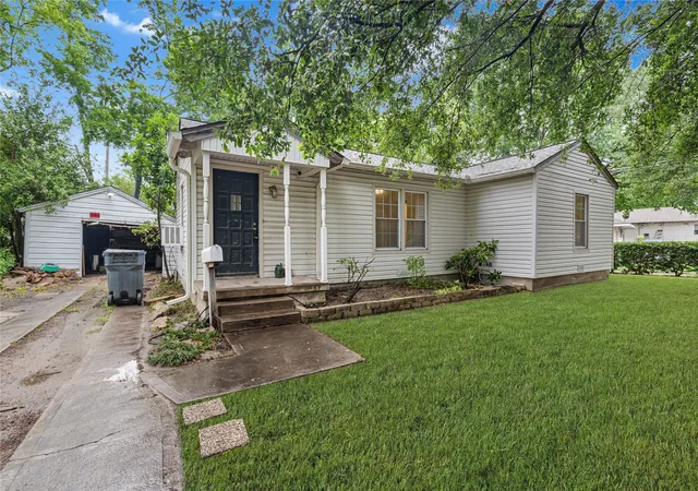 Photo 2 of Single family home for sale at 10814 Castolon Dr, Dallas, TX 75228 | MLS# 21362565 | Listing updated on 2026-08-18