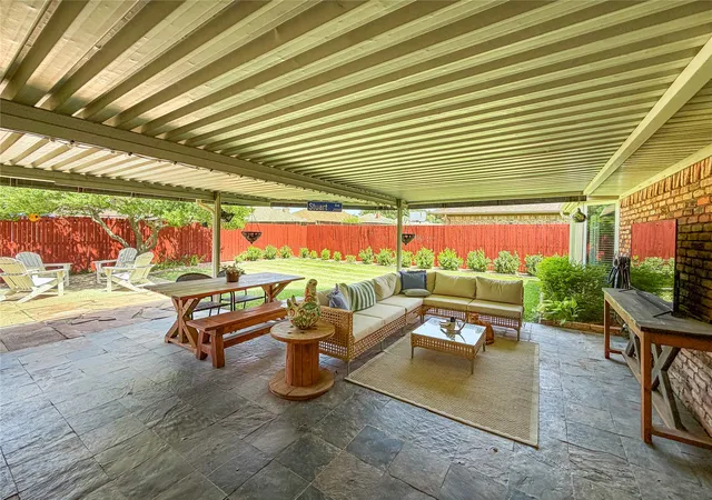 Photo 2 of Single family home for sale at 703 Willow Brook Dr, Allen, TX 75002 | MLS# 21361182 | Listing updated on 2026-10-08