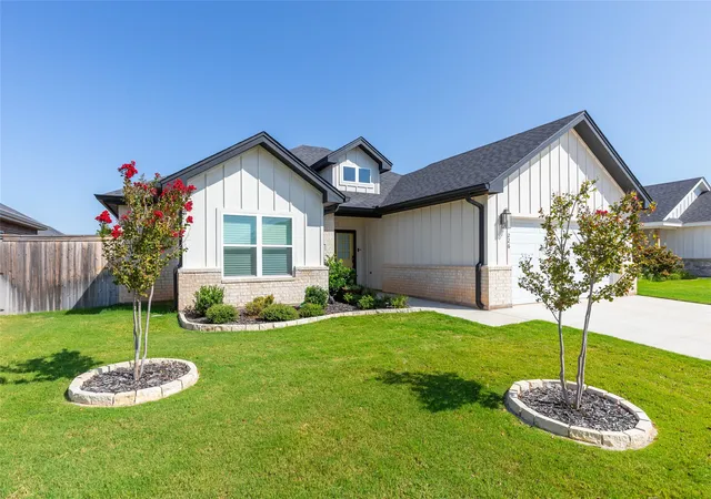 Photo 3 of Sale Pending at 226 Morning Mist Trl, Abilene, TX 79602 | MLS# 21356851 | Listing updated on 2026-08-27