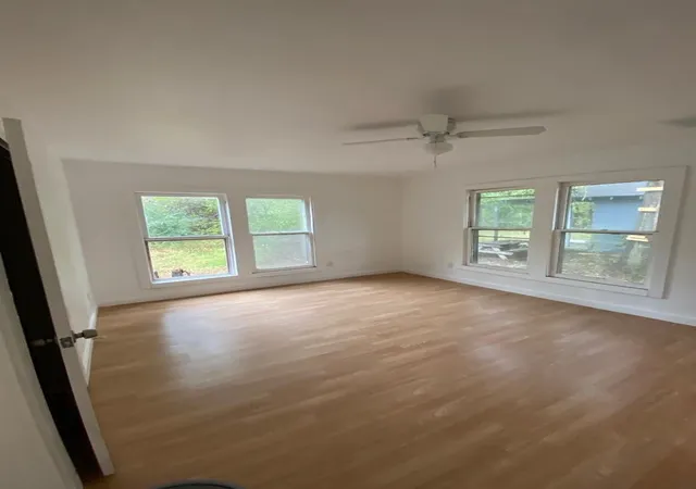Photo 4 of Single family home for sale at 440 12Th St Ne, Paris, TX 75460 | MLS# 21362595 | Listing updated on 2026-08-18