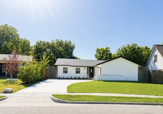 Photo 3 of Single family home for sale at 4142 Victoria St, Irving, TX 75062 | MLS# 21361156 | Listing updated on 2026-08-18