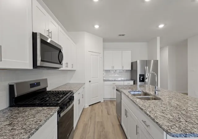 Photo 4 of Single family home for sale at 1563 Coldwater Wy, Crandall, TX 75114 | MLS# 21361399 | Listing updated on 2026-09-28