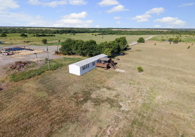 Photo 3 of Manufactured home for sale at 5634 County Road 1094, Celeste, TX 75423 | MLS# 21361746 | Listing updated on 2026-08-19