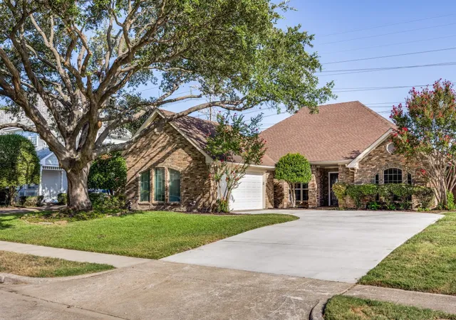 Photo 1 of Single family home for sale at 3405 Ashington Ln, Plano, TX 75023 | MLS# 21354893 | Listing updated on 2026-09-26