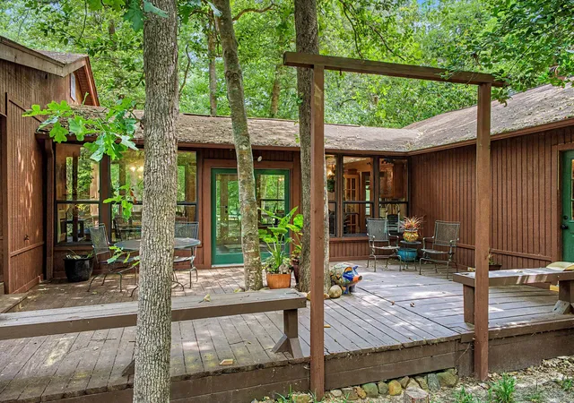 Photo 3 of Single family home for sale at 209 Woodfern Gln, Holly Lake Ranch, TX 75765 | MLS# 21355604 | Listing updated on 2026-09-01