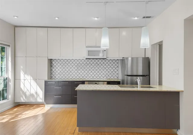 Photo 3 of Condo for sale at 7151 Gaston #406, Dallas, TX 75214 | MLS# 21342084 | Listing updated on 2026-10-07