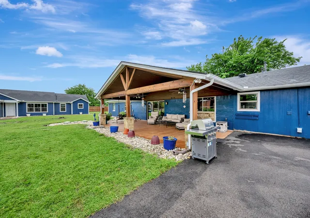 Photo 1 of Sale Pending at 26 Rancho Dr N, Fort Worth, TX 76244 | MLS# 21362279 | Listing updated on 2026-08-31