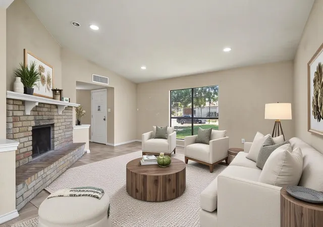 Photo 3 of Single family home for sale at 7107 Blackberry Dr, Arlington, TX 76016 | MLS# 21357022 | Listing updated on 2026-08-18