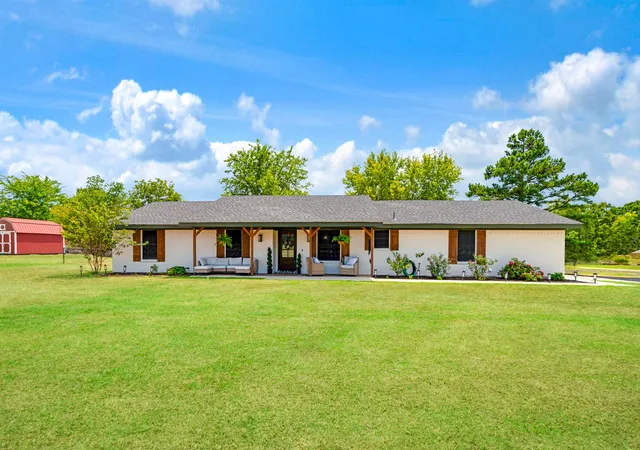 Single family home for sale at 19 County Road 43040, Powderly, TX 75473 | MLS# 21362631