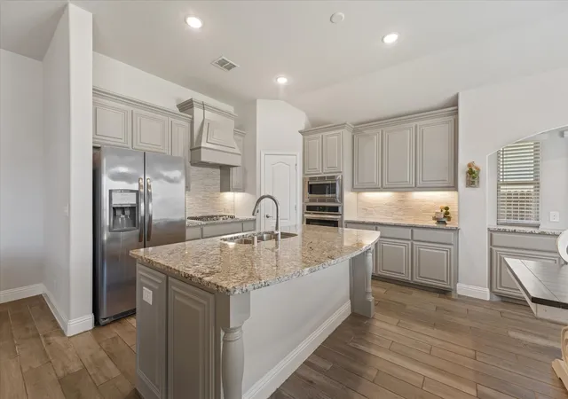 Photo 3 of Single family home for sale at 324 Roscoe Dr, Rockwall, TX 75087 | MLS# 21361651 | Listing updated on 2026-10-07