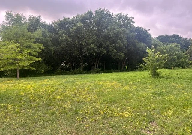 Photo 1 of Land for sale at 408 Muskingum Rd, Waxahachie, TX 75165 | MLS# 21362472 | Listing updated on 2026-08-19