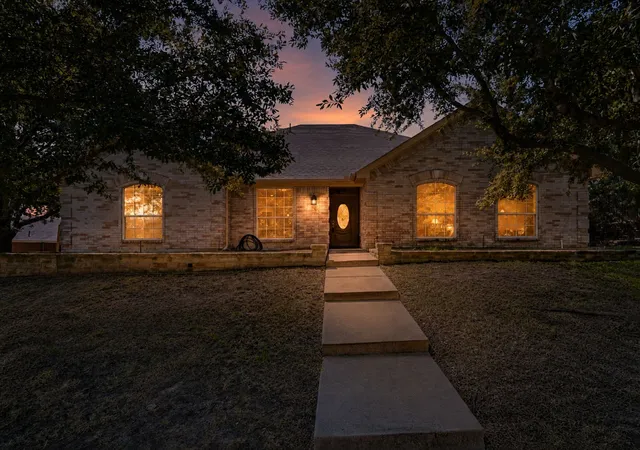 Photo 1 of Single family home for sale at 2018 Timber Cove Ct, Weatherford, TX 76087 | MLS# 21362117 | Listing updated on 2026-09-16