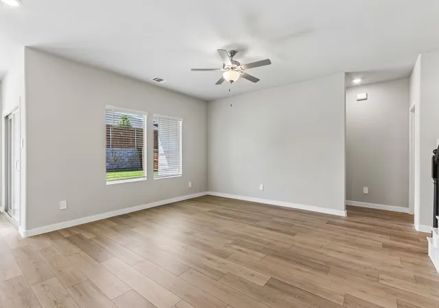 Photo 4 of Single family home for sale at 2124 Longchamp Ln, Seagoville, TX 75159 | MLS# 21362578 | Listing updated on 2026-10-05