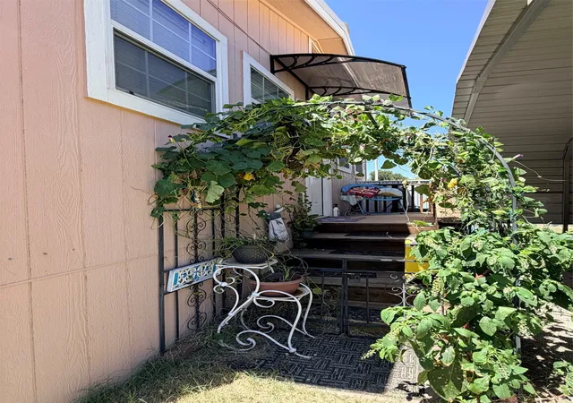 Photo 2 of Single family home for sale at 230 Treasure Beach, Comanche, TX 76442 | MLS# 21362678 | Listing updated on 2026-09-23